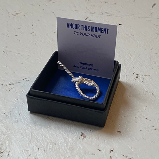 Knot Pin